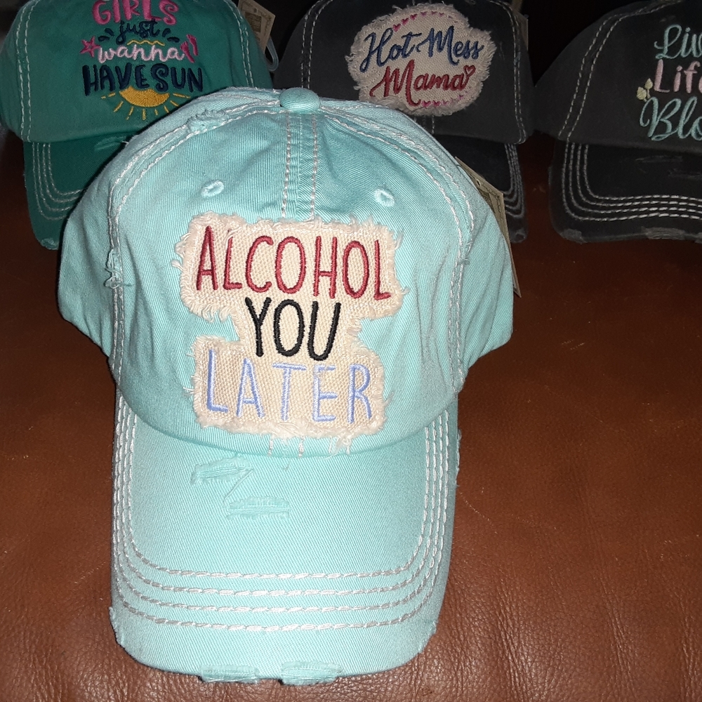 Distressed caps - Picture 7 of 7